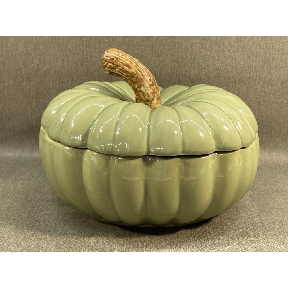 Williams Sonoma Pumpkin Large Soup Tureen w/Lid Sage Green 10"